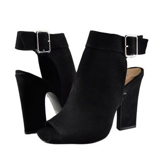 Qupid Lite-03 Womens Peep Toe Sandals Booties- NWOT